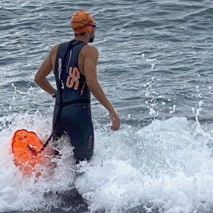 arooga Sport - Wellenreiter im Wasser